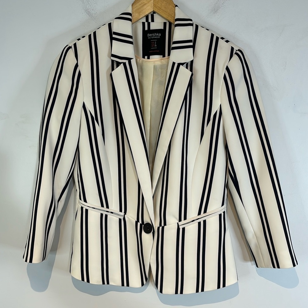 BERSHKA STRIPED ECRU BLAZER JACKET SIZE S